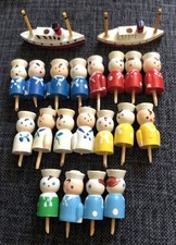 Usado, Antigo 19 Castiçais de Madeira 1" Mini Marinheiro Bolo de Aniversário Cupcake Toppers Marinheiro comprar usado Usado, Antigo 19 Castiçais de Madeira 1" Mini Marinheiro Bolo de Aniversário Cupcake Toppers Marinheiro comprar usado  Enviando para Brazil