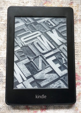 Leitor de eBook Amazon Kindle Paperwhite 5ª Geração 2GB EY21 6" Preto, usado comprar usado  Enviando para Brazil