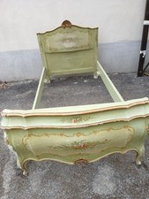 Letto laccato veneziano usato  Italia