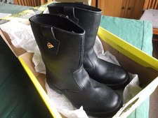 dunlop boots for sale  BARNETBY