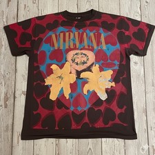 Camiseta Vintage Nirvana em Forma de Coração Estampa Total Banda REIMPRESSÃO, usado comprar usado Camiseta Vintage Nirvana em Forma de Coração Estampa Total Banda REIMPRESSÃO, usado comprar usado  Enviando para Brazil