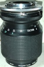 Obbiettivo macchina fotografic usato  Italia