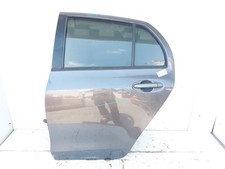 670040d110 porta posteriore usato  Torre del Greco