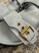 Usado, Louis Vuitton Bom Dia Flat Comfort Mule azul couro Mahina tamanho 40 excelente estado usado comprar usado  Enviando para Brazil