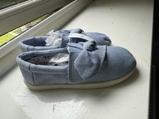 Girls size shoes for sale  BRADFORD