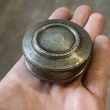 Boîte ronde argent d'occasion  Écouis