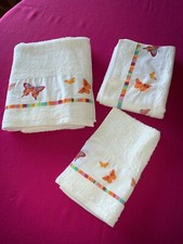 Set serviettes toilette d'occasion Set serviettes toilette d'occasion  Briare