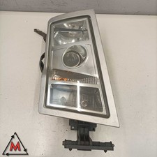 Fanale anteriore destro usato  Italia