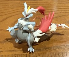 Pokemon preto e branco; boneco Kyurem branco - 2 polegadas de altura - branco usado comprar usado  Enviando para Brazil