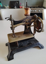 Old small sewing d'occasion  Expédié en Belgium