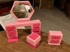 Mobília de quarto Barbie vintage década de 1980 LP cômoda, banco, suporte noturno, etc comprar usado  Enviando para Brazil