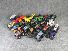 Hot Wheels Monster Jam Truck Lote De 20 Grave Digger Dirt Squad Scoopz Big Foot, usado comprar usado  Enviando para Brazil
