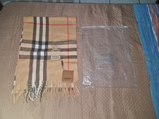 Sciarpa burberry usato  Napoli