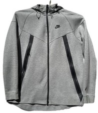 Nike men sportswear for sale  San Mateo