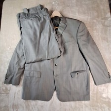 Lineage suit men for sale  Attleboro