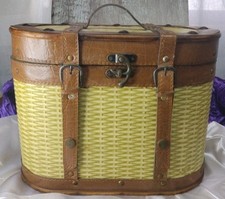 Hinged storage box for sale  Spring Hill