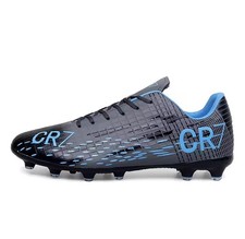 Scarpini calcio cr7 usato  Mantova