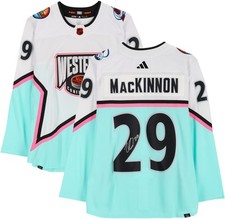 Nathan mackinnon colorado d'occasion  Expédié en Belgium