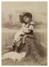 Nadar jeune femme d'occasion  Expédié en Belgium