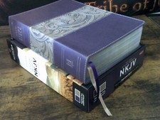 Holman study bible for sale  NEWTOWNARDS