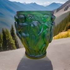 Green crystal lalique d'occasion  Expédié en Belgium