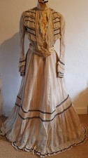 Robe authentique 1900 d'occasion  Noyant