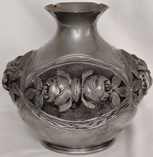 Vase étain fleuri d'occasion  Aulnay-sous-Bois