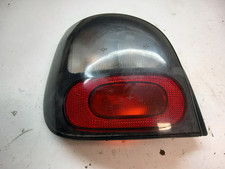 Feux arrière gauche d'occasion Feux arrière gauche d'occasion  Arrou