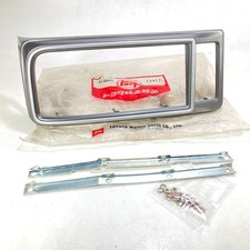 Toyota Corolla KE20 TE20 TE21 tampa traseira aro destro genuína NOS JAPÃO comprar usado Toyota Corolla KE20 TE20 TE21 tampa traseira aro destro genuína NOS JAPÃO comprar usado  Enviando para Brazil