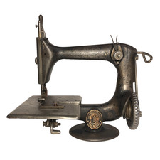 Rare old singer for sale Rare old singer for sale  Mantua
