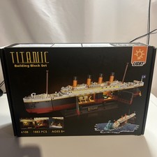 Conjunto de construção Titanic -Luz LED, 2 em 1 navio Titanic mini bloco de construção 1883 peças comprar usado  Enviando para Brazil