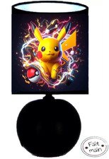 Lampe chevet pikachu. d'occasion  Draguignan