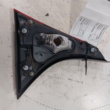 Usado, Lanterna traseira direita do passageiro lâmpada de freio decklid montada se encaixa 14-16 Toyota Corolla comprar usado  Enviando para Brazil