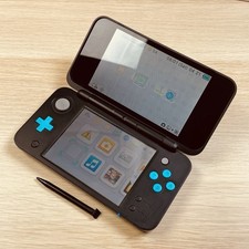 NEW NINTENDO 2DS XL 4GB Console Portatile Nera e Blu con Pennino - OTTIMA comprar usado  Enviando para Brazil