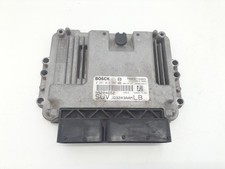 Centralina motore ecu usato  Italia