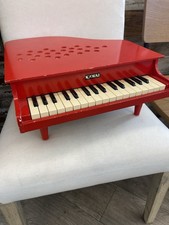 KAWAI Kawai mini piano vermelho com três pernas tipo piano de cauda piano de brinquedo comprar usado  Enviando para Brazil