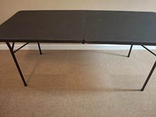 Mesa dobrável 6 pés plástico interno/externo para piquenique acampamento festa com alça preta comprar usado  Enviando para Brazil