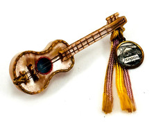Brooch Mungsten Germany Celluloid Strung Guitar Souvenir with Metal Tag Tassel comprar usado  Enviando para Brazil