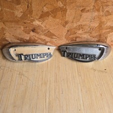 PAR ORIGINAL DE EMBLEMAS DE EMBLEMAS DE TANQUE TRIUMPH 1966-68 T100 T120 T140 T150 DAYTONA comprar usado  Enviando para Brazil