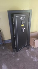 Rifle union safe for sale  Independence