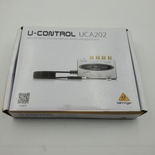 Interface de áudio Behringer U-Control UCA202 USB 2 polegadas/2 saídas latência ultrabaixa prata, usado comprar usado  Enviando para Brazil