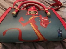 Bolsa Mulan Disney Loungefly vermelha multicolorida comprar usado  Enviando para Brazil