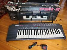 Teclado eletrônico portátil Yamaha PSR-3 (49 teclas) com suporte adaptador AC e caixa comprar usado  Enviando para Brazil