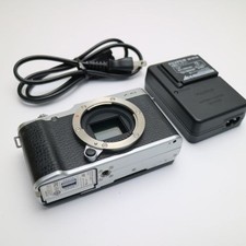 Fotocamera mirrorless fujifilm usato  Spedire a Italy