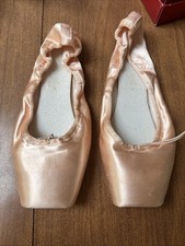 Capezio women pointe for sale  Beachwood