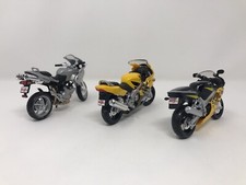 3 motocicletas Maisto. Prata DUCATI 1000, Amarelo Honda CBR 600F4, Amarelo Susuki comprar usado  Enviando para Brazil