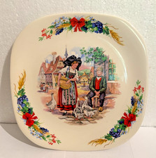 Assiette carré décor d'occasion  Les Pennes-Mirabeau