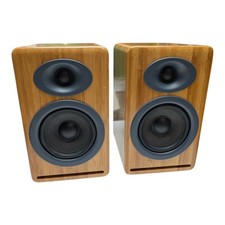 Audioengine bambo diffusori usato  Spedire a Italy