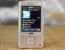 SONY NWZ-A826 WALKMAN MP3 / MP4. VIDEO. 4 GB. TESTED 100 %. VERY GOOD CONDITION. comprar usado  Enviando para Brazil