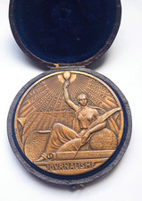 Medaille art deco d'occasion  Halluin